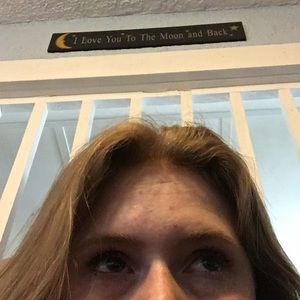Meet your Posher, Alexandrea